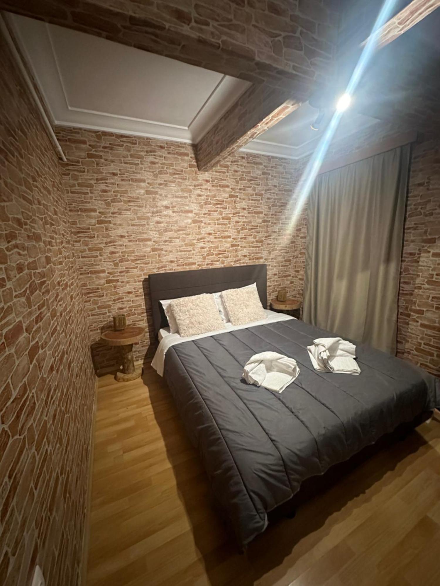 The Cave Apartment Athens Ngoại thất bức ảnh