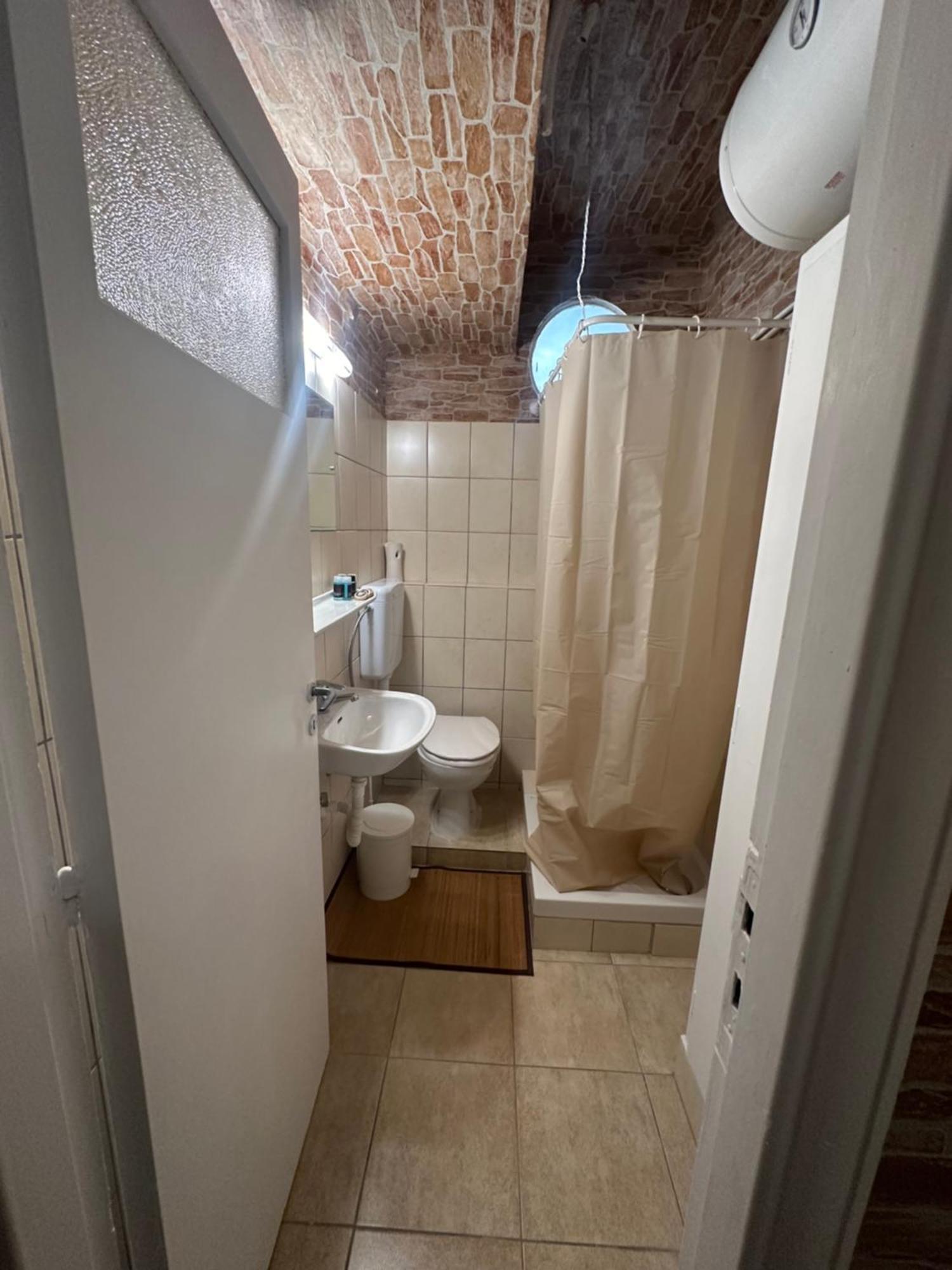 The Cave Apartment Athens Ngoại thất bức ảnh