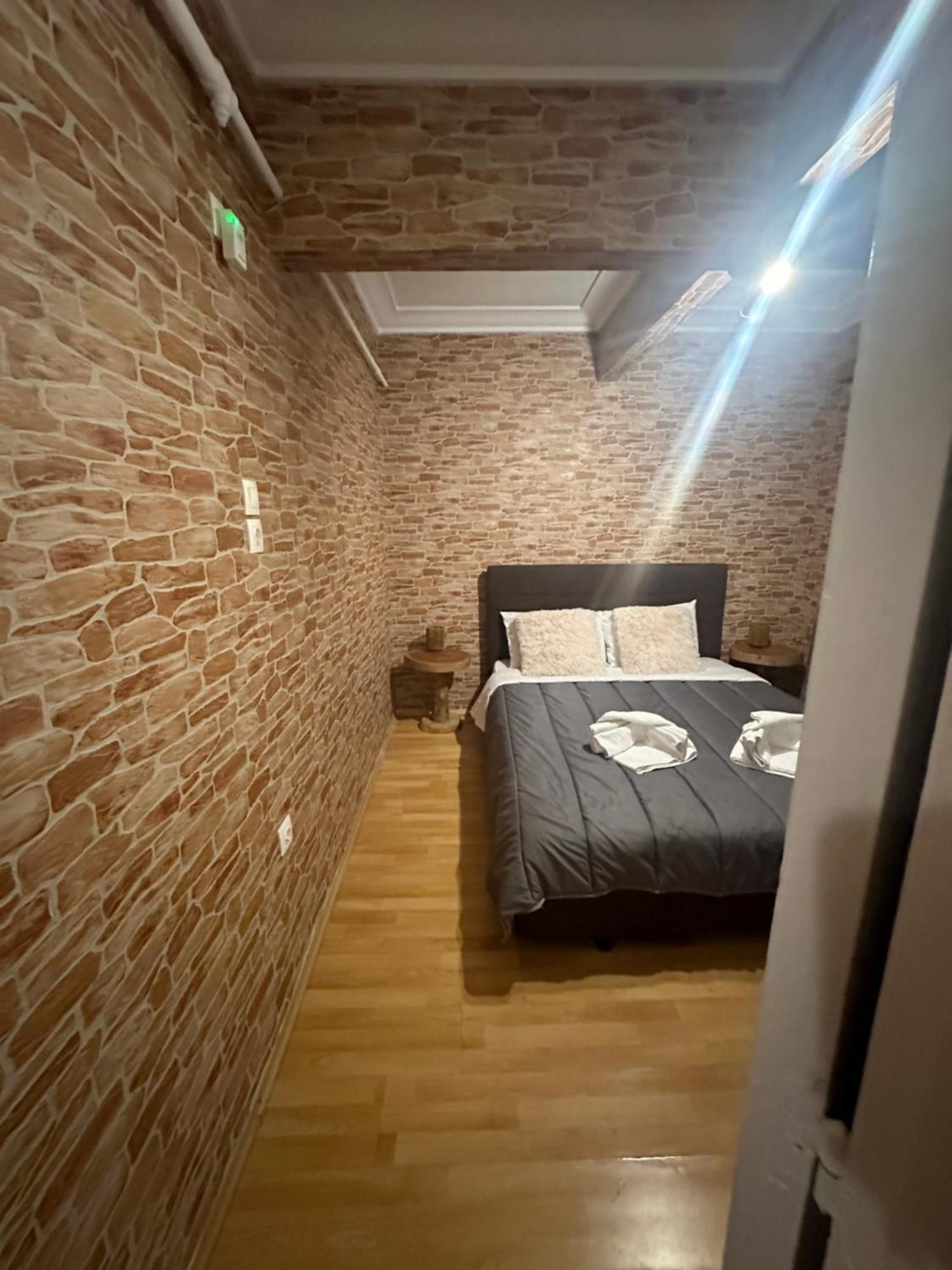 The Cave Apartment Athens Ngoại thất bức ảnh